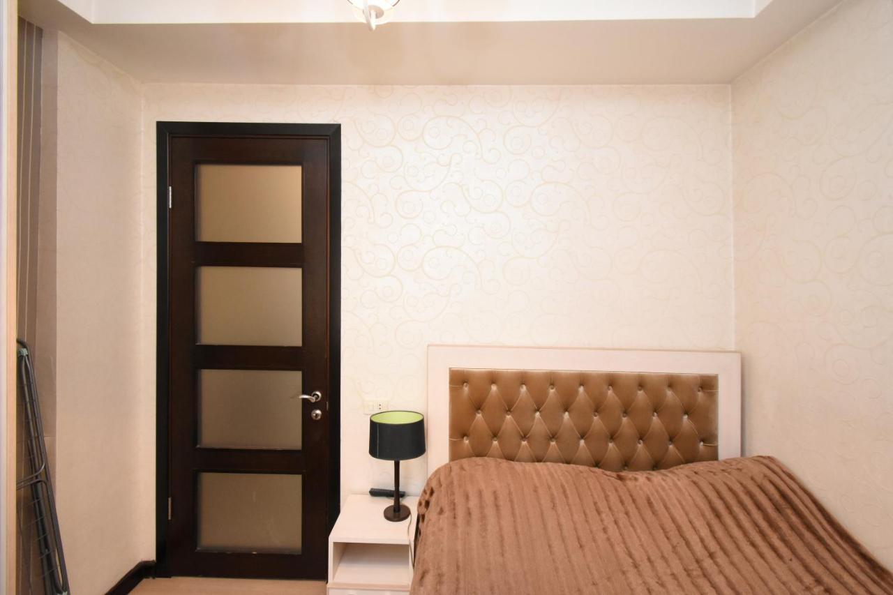 Galaxy Inn Luxury Hostel In Center Erivan Exterior foto